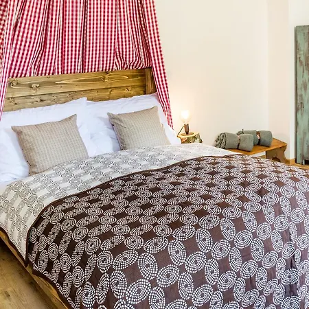 Vendégház U čmeláků