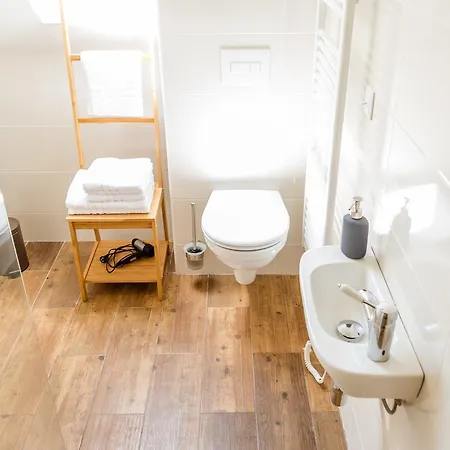 U čmeláků Červená Voda