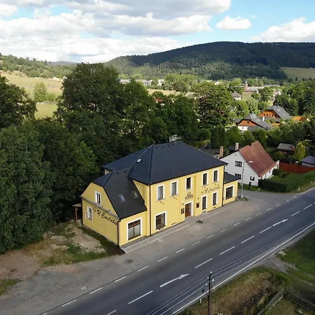 U Cmelaku 3* Červená Voda